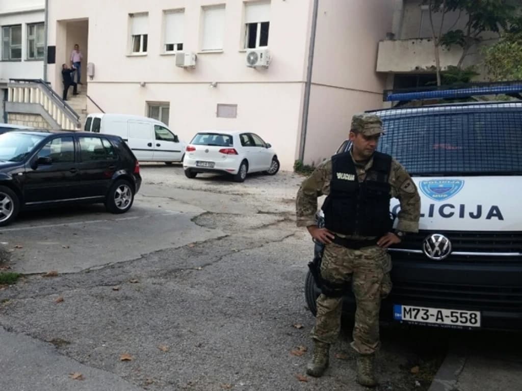 Naoružani razbojnici opljačkali poštu u Kruševu