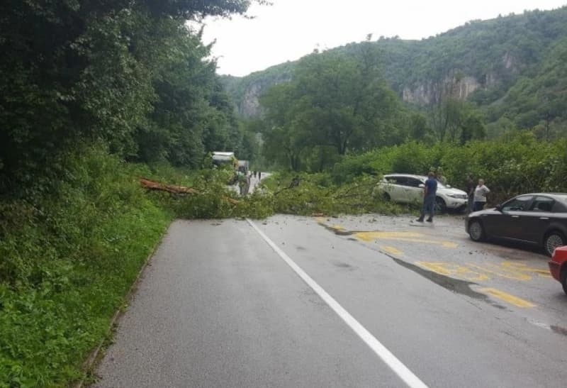 Cesta Bihać-Bosanska Krupa