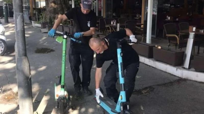 Uklonjeni romobili u Starom Gradu, nisu imali odobrenje Općine