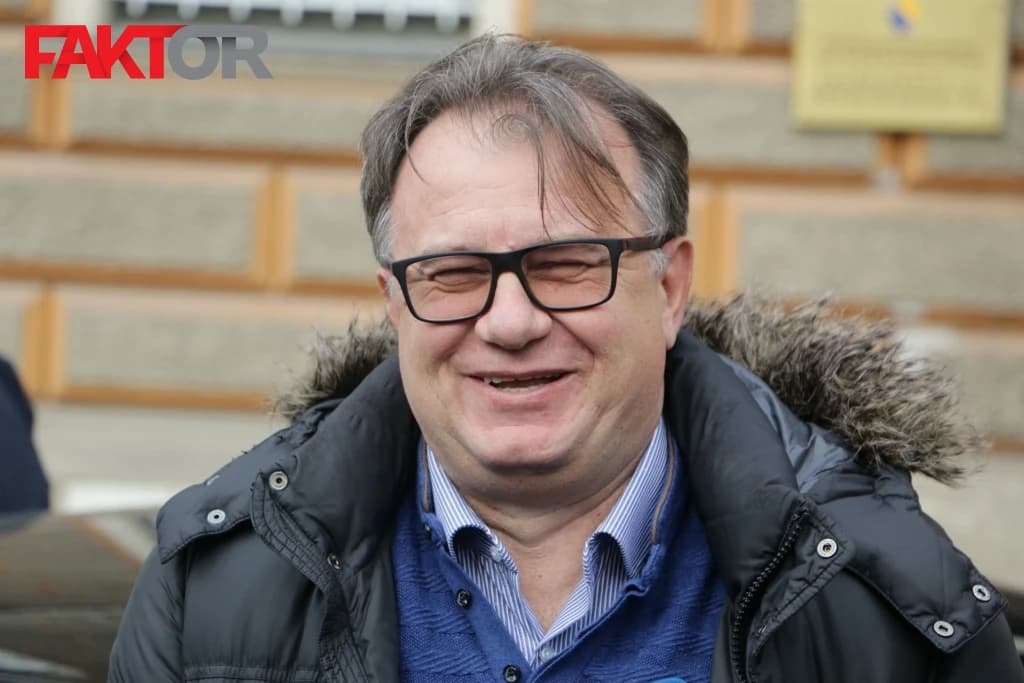 Izbori u SDP-u: Nikšić je izgleda osvajao više glasova nego što stranka ima članova, raskol u TK