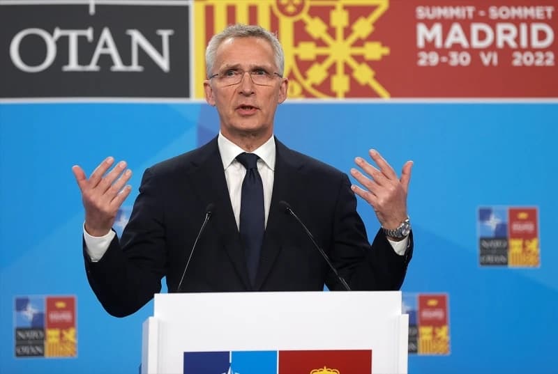 Stoltenberg: NATO želi pojačati praktičnu podršku BiH koja je suočena s ruskom prijetnjom