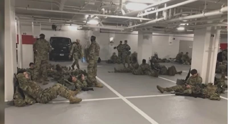 Vojnici SAD garaža 