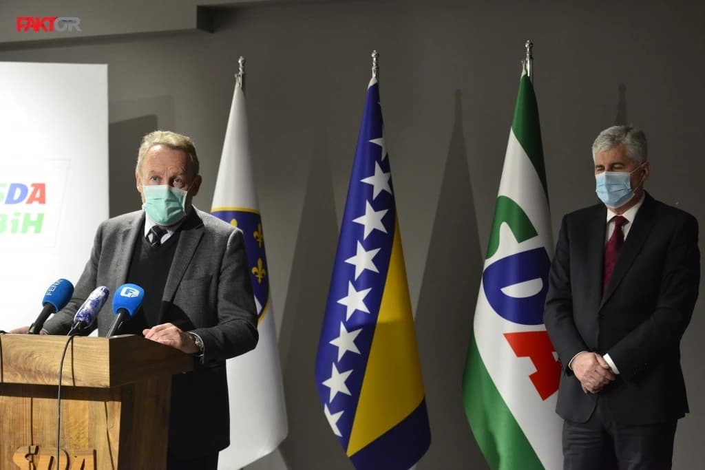 Izetbegović: HDZ shvata da se ipak neće moći bez ustavnih promjena, to su rekli i iz SAD-a