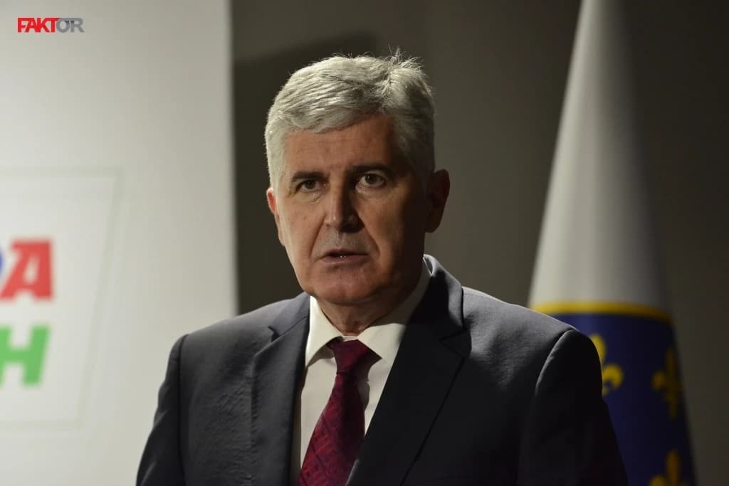Jedan poziv mu pomogao da "progleda": Čović spreman na izmjene Ustava, za stolom i "nelegitimni" CIK