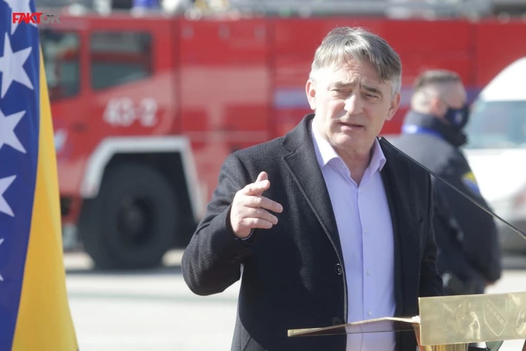 Komšić o postavljanju gasovodnih cijevi preko Save: Još jedan čin agresije na BiH