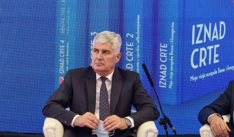 Čović na tri hiljade stranica i u četiri knjige napisao šta sve voli u BiH