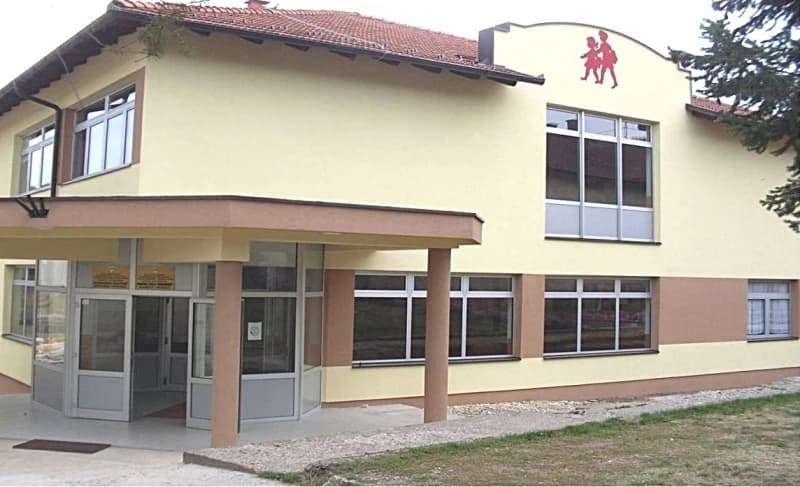 Osnovna škola "Doborovci" kod Gračanice