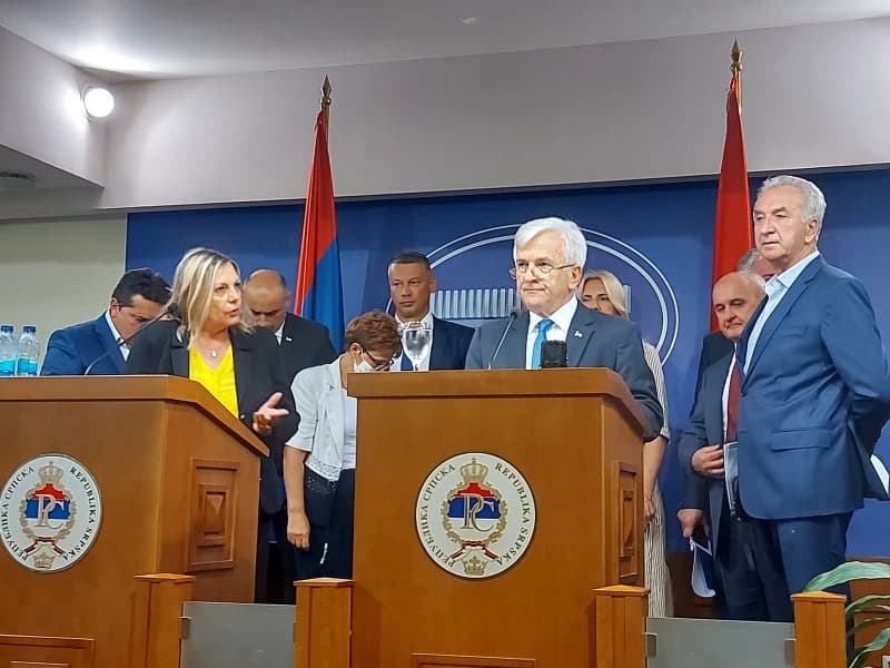 Na sastanku lidera stranaka iz RS-a doneseno pet zaključaka: Neće učestvovati u radu državnih institucija