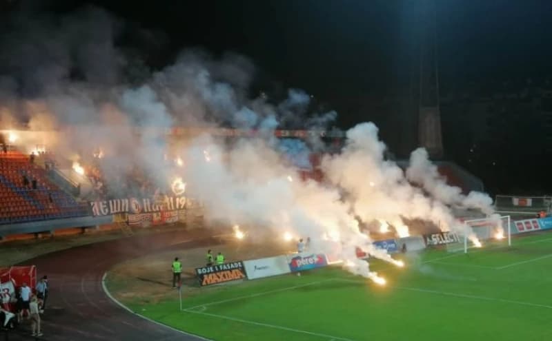 Navijači Borca skandirali ime ratnog zločinca Ratka Mladića, na potezu Fudbalski savez BiH
