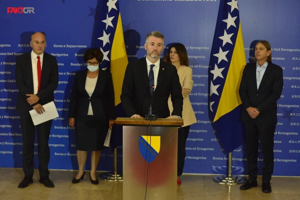 "Revolucionarni" prijedlog Naše stranke: Ukidaju tročlano Predsjedništvo BiH i Dom naroda