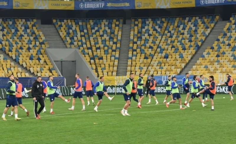 "Zvijezde iz sjene": Zmajevi trenirali u Ukrajini, FSBiH objavio fotografije pojedinih članova delegacije