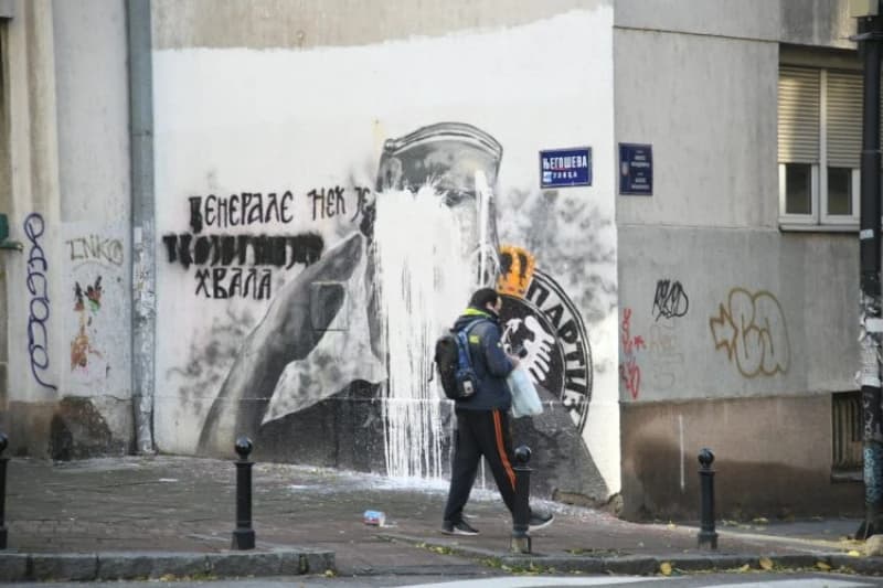 Uništen mural Ratka Mladića u Beogradu
