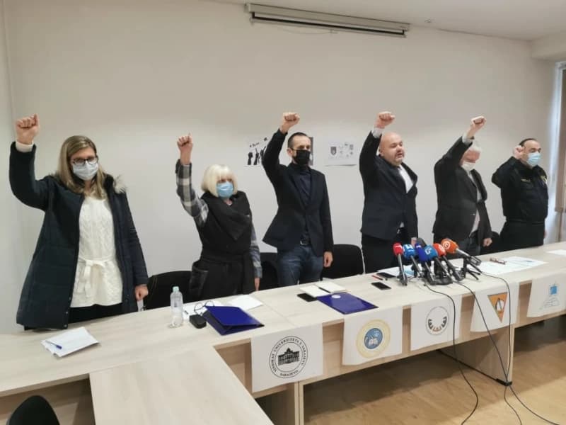 Šest sindikata: Vlada KS je sama sa sobom potpisala sporazum o utvrđivanju osnovice umjesto nas