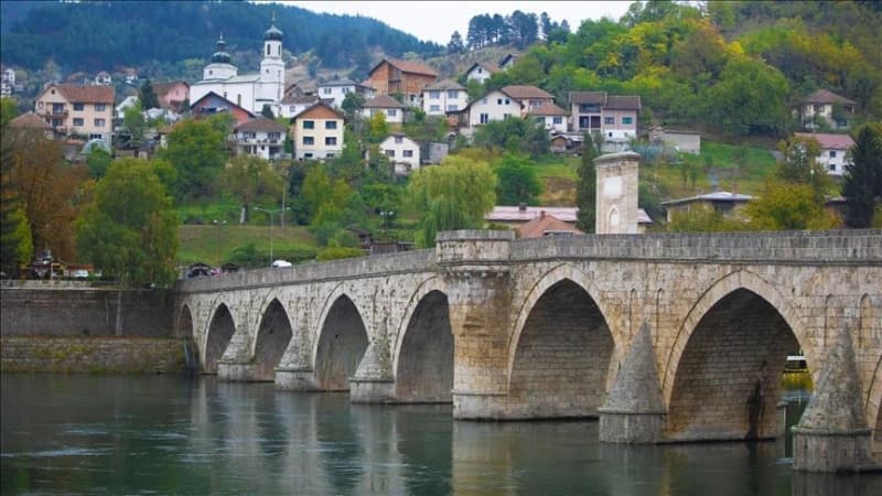 Đuričić i Spasojević optuženi za mučenja, zlostavljanja i silovanja civila u logoru Uzamnica u Višegradu