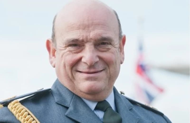 Stuart Peach, britanski izaslanik, u utorak dolazi u BiH, Dodik se danas obrušio na njega