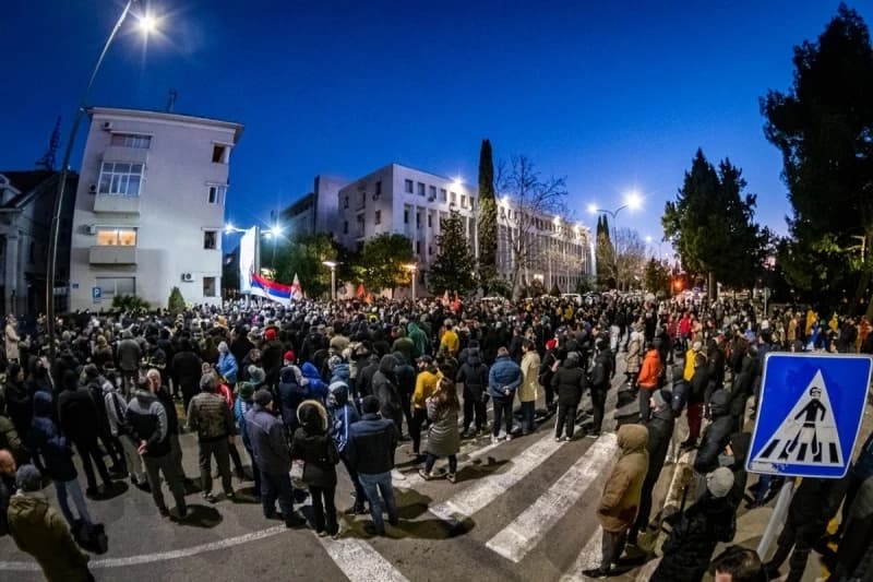 Nenad Zečević, urednik u podgoričkoj Pobjedi: Neće biti prolijevanja krvi u Crnoj Gori, SPC želi biti država u državi