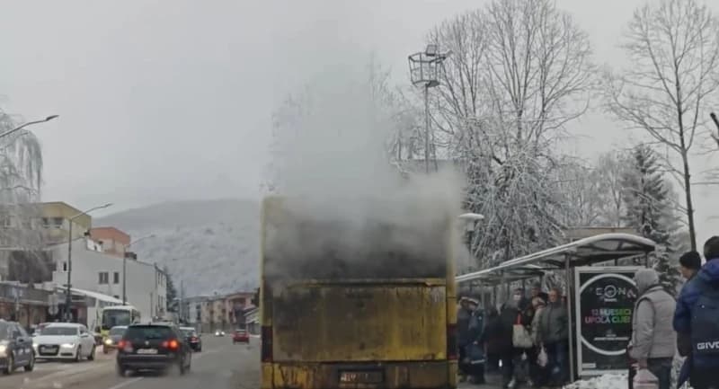 U Hadžićima autobus vozi "na pelet"