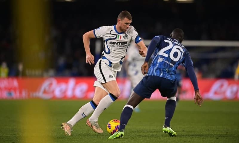 Edin Džeko golom protiv Napolija ostavio Inter na vrhu Serie A