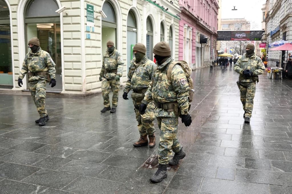 Vojnici EUFOR-a na sarajevskim ulicama