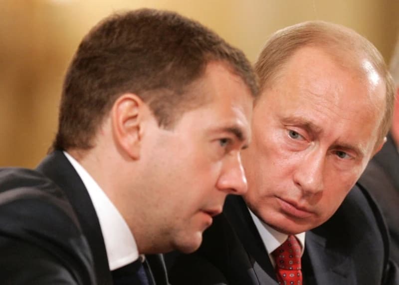 Dmitrij Medvedev i Vladimir Putin