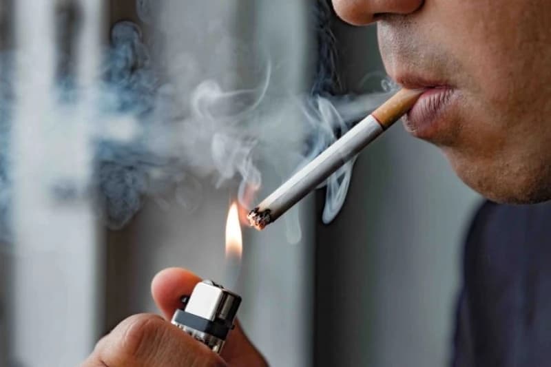 Pušenje cigarete