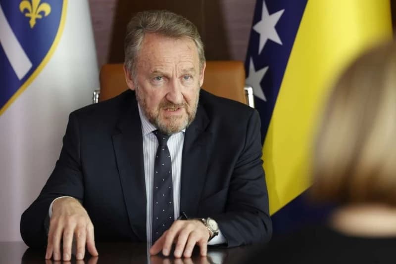 Izetbegović pisao čelnicima EU i Hrvatske: Pokušaj HNS-ovog "administrativnog preustroja" direktno kršenje Dejtona