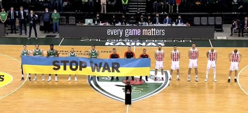 Igrač Zvezde objasnio zašto nisu držali zastavu u čast Ukrajini, poručio da želi mir u svijetu