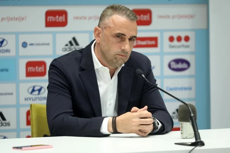 Petev nije odgovorio po čemu će mu navijači suditi kad nema rezultata, Đurić završio reprezentativnu karijeru