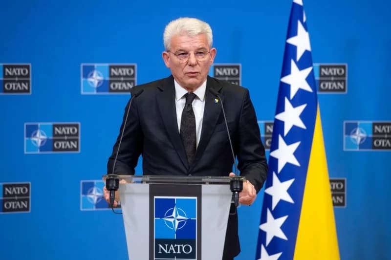 Džaferović u Briselu: NATO ima obavezu štititi mir, stabilnost, suverenitet i teritorijalni integritet BiH, požar je bolje spriječiti