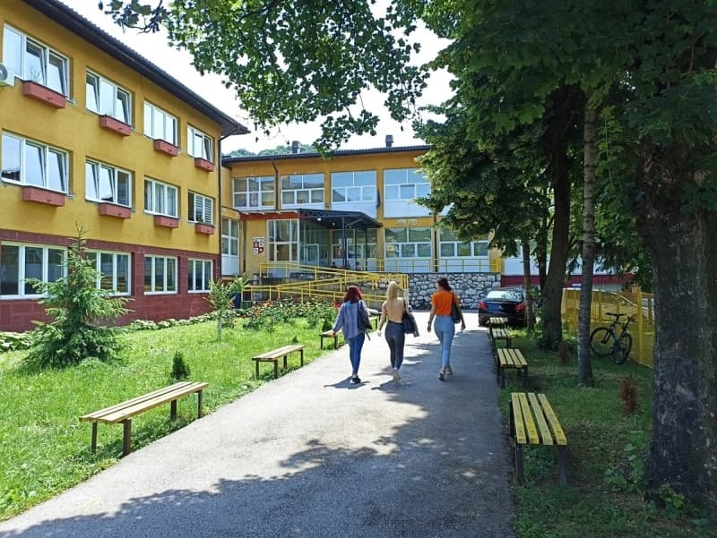 Srednja medicinska škola Tuzla