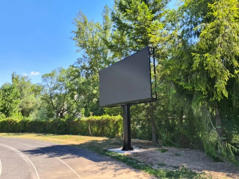 Užurbano se radi u Konjicu: Stadion Igmana dobio semafor