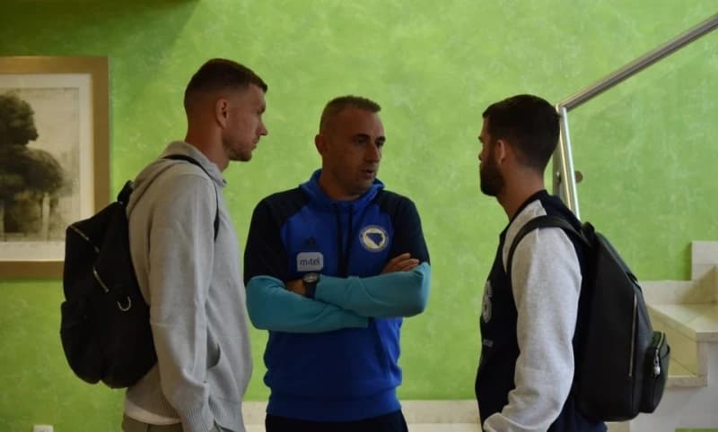 U Zenicu stigli Džeko i Pjanić, imali (ne)ugodan razgovor sa Petevom