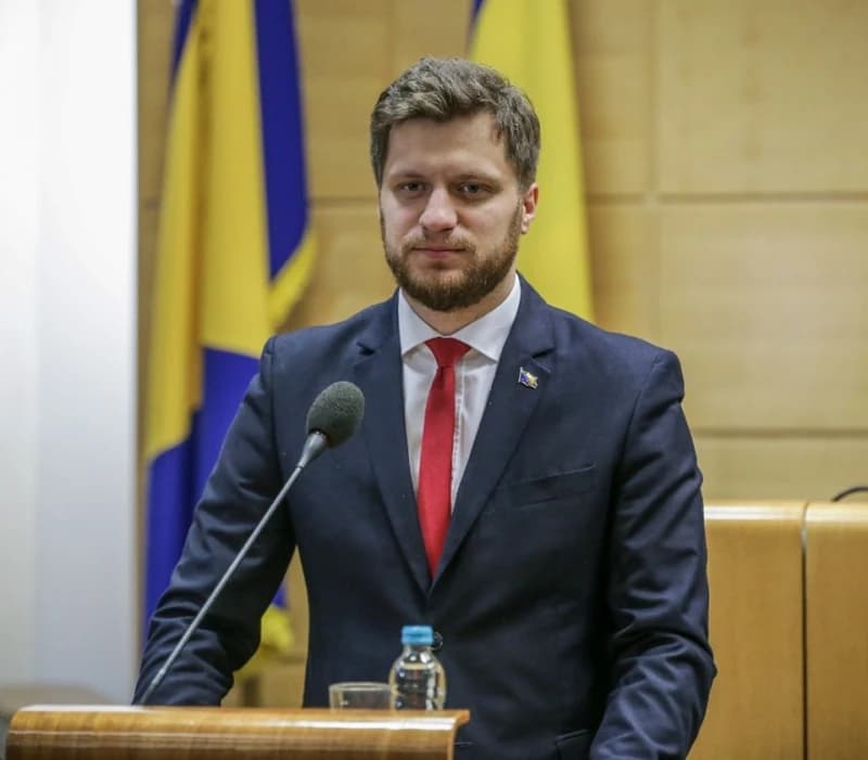 Dok rukovodstvo SDP-a šuti, Irfan Čengić govori: Schmidtov prijedlog je šupalj i zlonamjeran