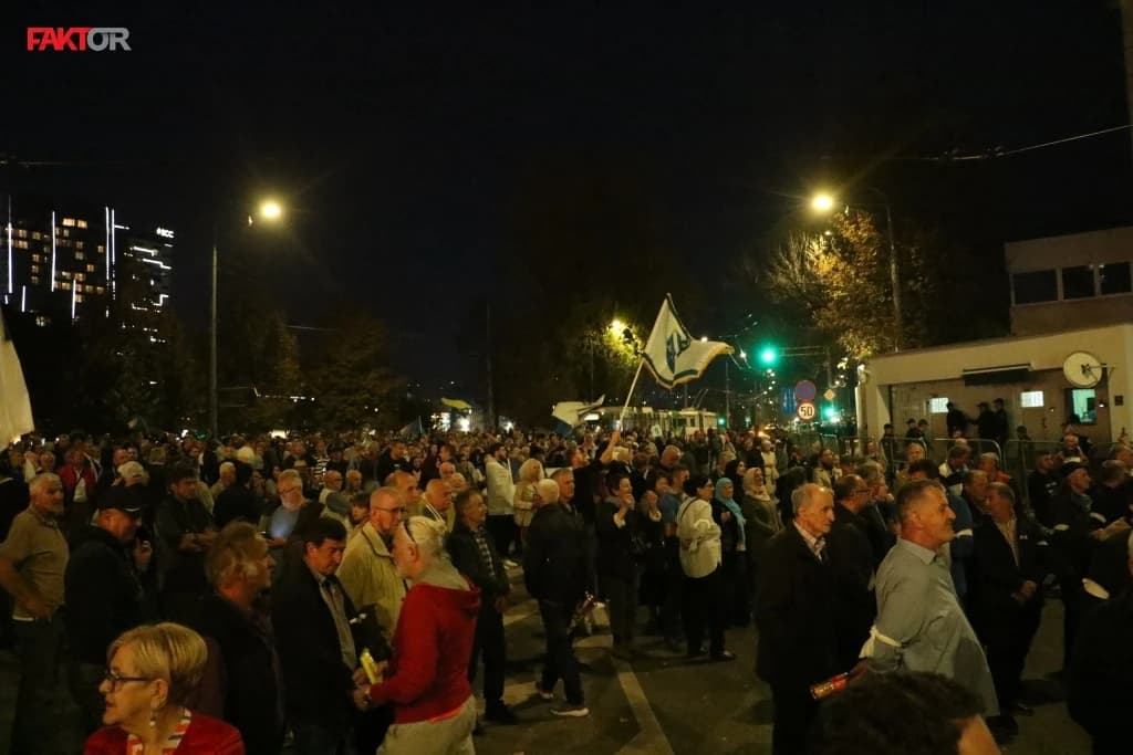 Protesti građana ispred OHR-a: Ne, Schmidte, nećemo aparthejd, hoćemo građansku BiH!
