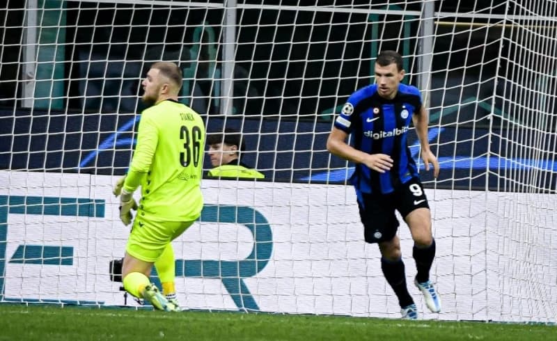 Raspoloženi Edin Džeko: Ja najbolji? Hvala Bogu da nije igrao Brozović...