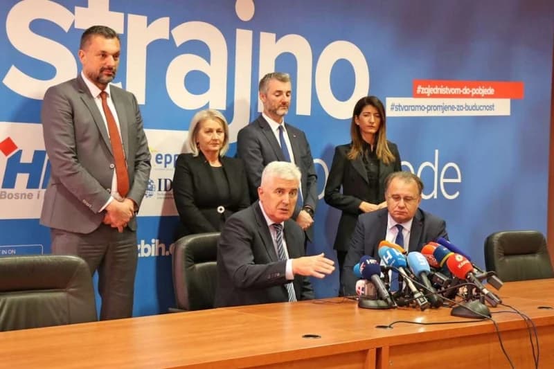Šta piše u sporazumu Osmorke i HDZ-a: Ograničena reforma Ustava, izmjene Izbornog zakona, državna imovina...
