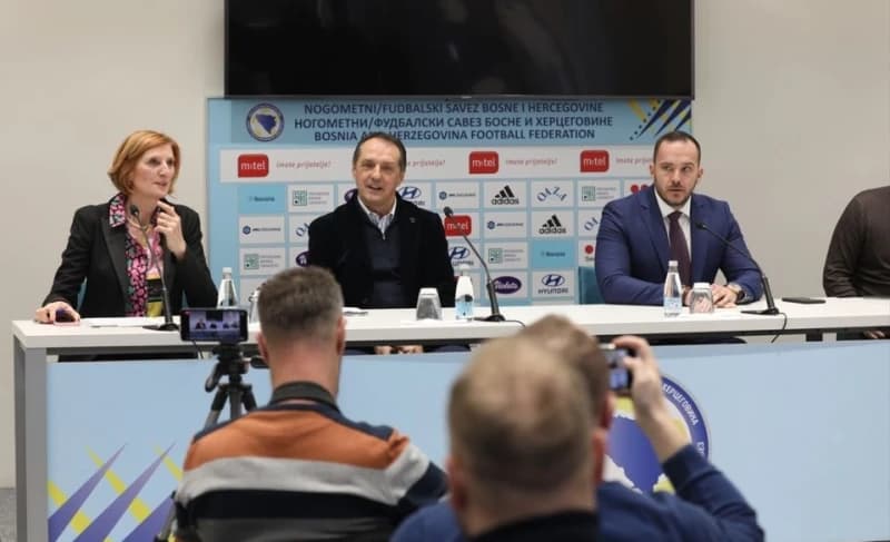 Hadžibegić želi vratiti kult reprezentacije, Zeljković u konfliktu sa medijima