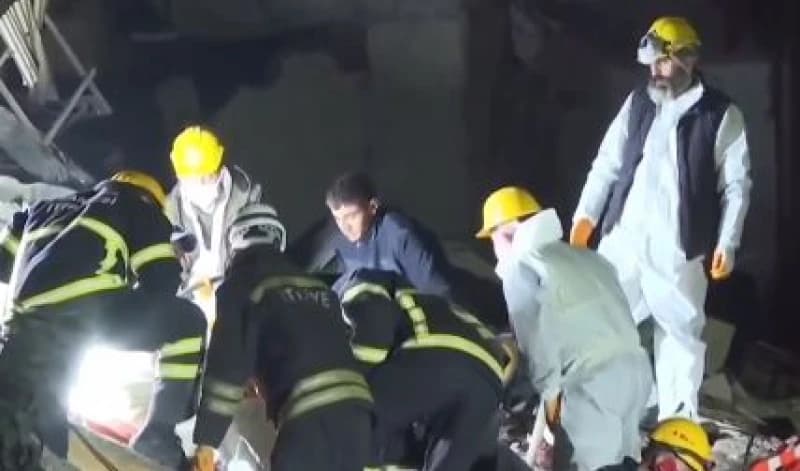 Spasioci GSS FBiH izvukli majku i kćerku ispod ruševina u Hatayu, locirao ih pas Atos