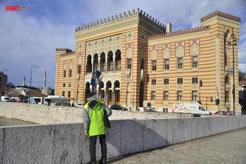 Općina Stari Grad pokreće krivičnu prijavu za nezakonit upis Vijećnice: "Grad Sarajevo ne polaže nikakva prava"
