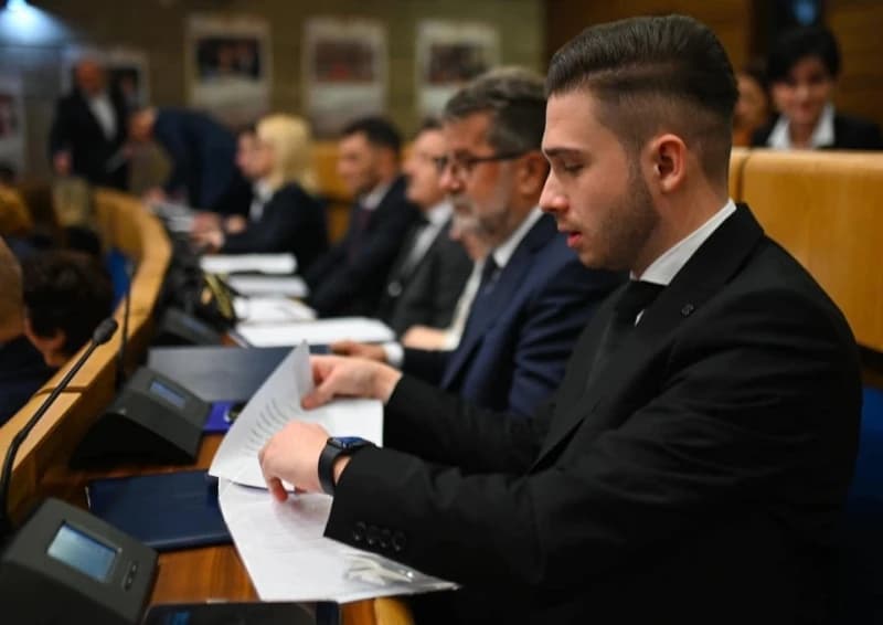 Arnel Isak napustio NES: Moja ruka neće biti dio "kolača" koji izdaje građane i interese Bošnjaka