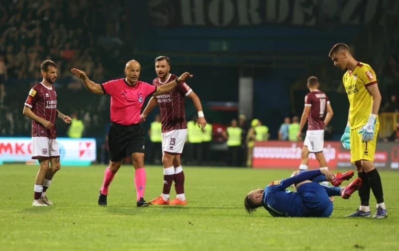 Nosio i FIFA značku: Sarajlija usred sezone okončao sudijsku karijeru!