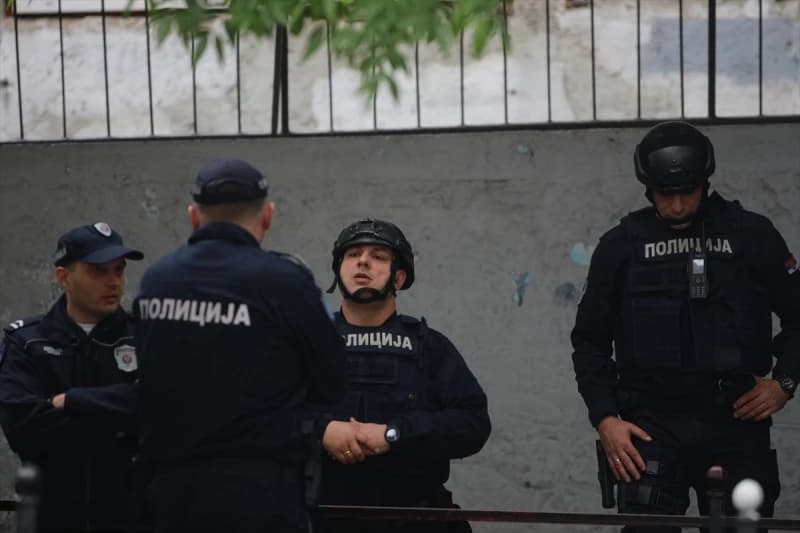 MUP Srbije: Osmero djece i zaštitar ubijeni u pucnjavi u beogradskoj školi, još sedmero ranjeno
