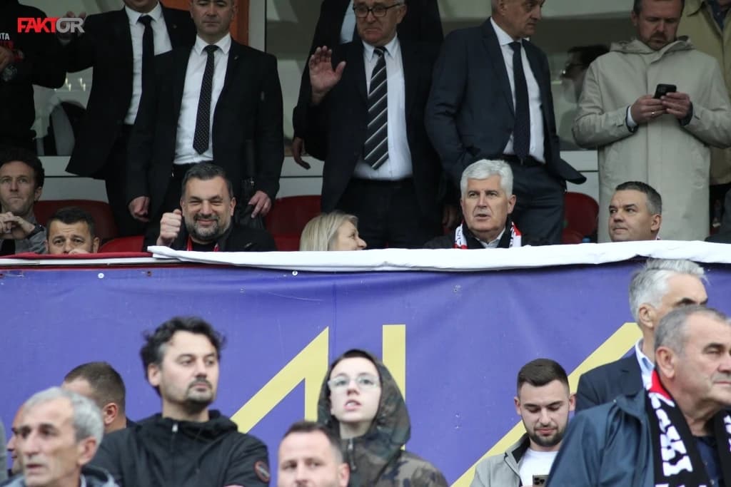 Čović, Nikšić, Krišto, Konaković... iz lože prate finale Kupa BiH