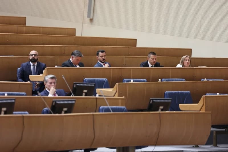 Rasprava o nacionalnoj zastupljenosti u institucijama BiH: Bošnjaci i Ostali neravnopravni i majorizirani