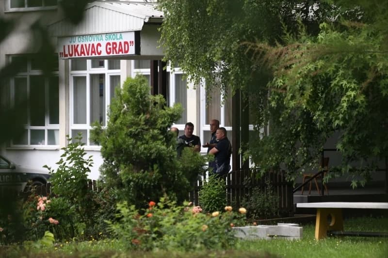 Oglasilo se Tužilaštvo TK: Istragu vode dva tužioca, dječak ispalio više hitaca, zadržan u PS Lukavac