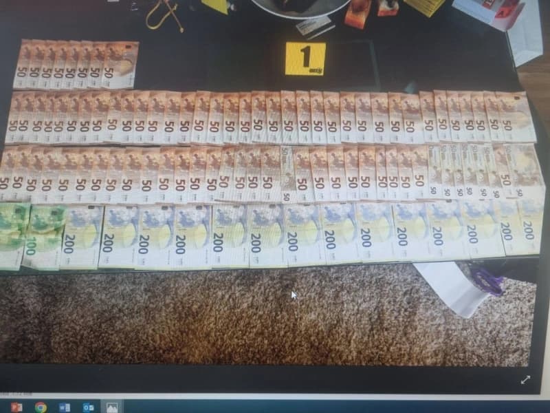 MUP RS-a i Crne Gore rasvijetlili filmsku prevaru: Uz lažne dokumente podigla iz banke 1,3 miliona eura