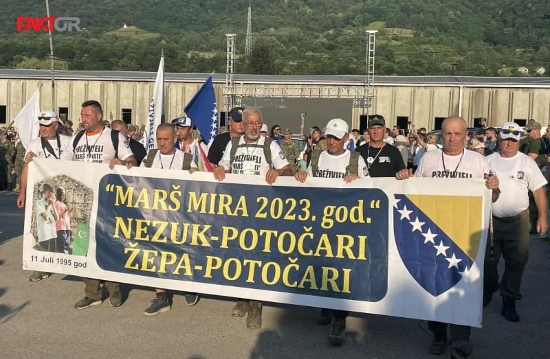 Kolona "Marša mira" stigla u Potočare: Neka dođu svi koji nisu bili, niko im to ne može ispričati