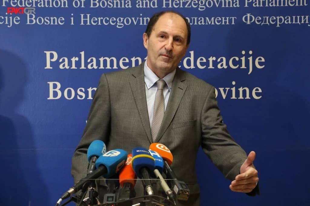 Poslodavci iz FBiH htjeli uvesti 10.000 stranih radnika, raditi žele i Nepalci