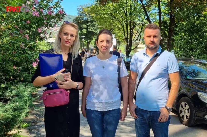 Traže pravo na lijek: Roditelji oboljele djece primljeni na sastanak u Vladi FBiH