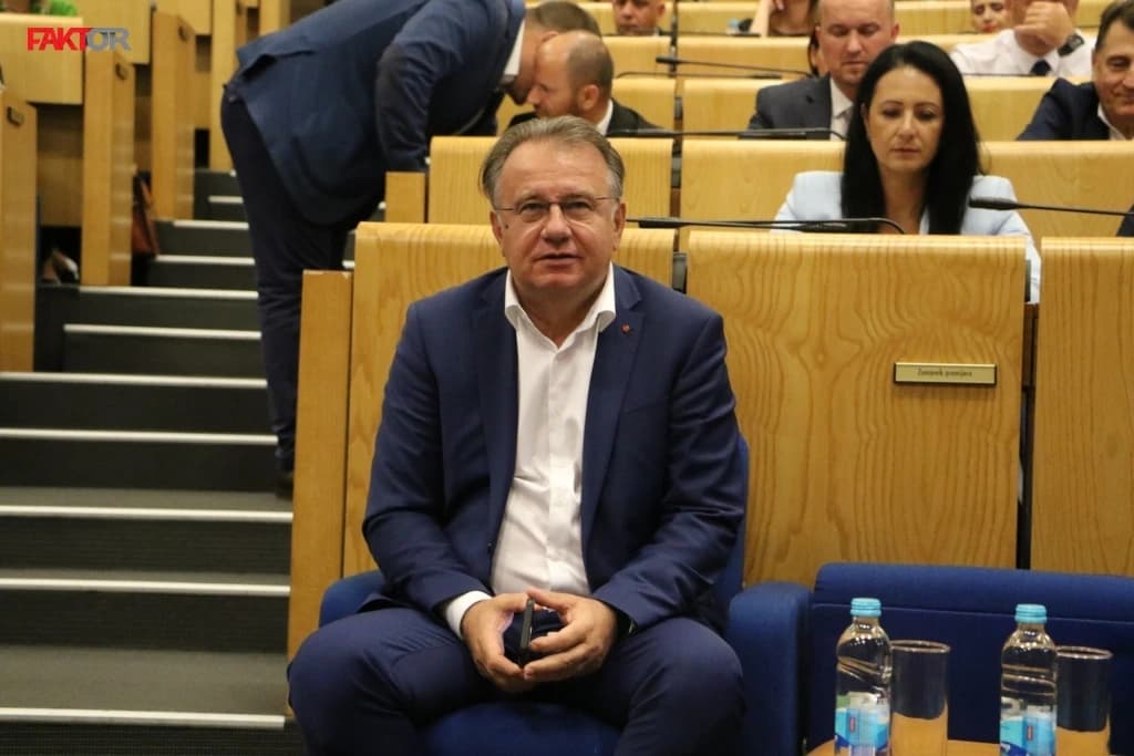Nikšić: Nikada nije u ovoj kombinaciji bila sastavljena Vlada FBiH, još se navikavamo jedni na druge